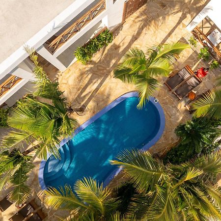 Karibu Beach Resort Pongwe Kültér fotó