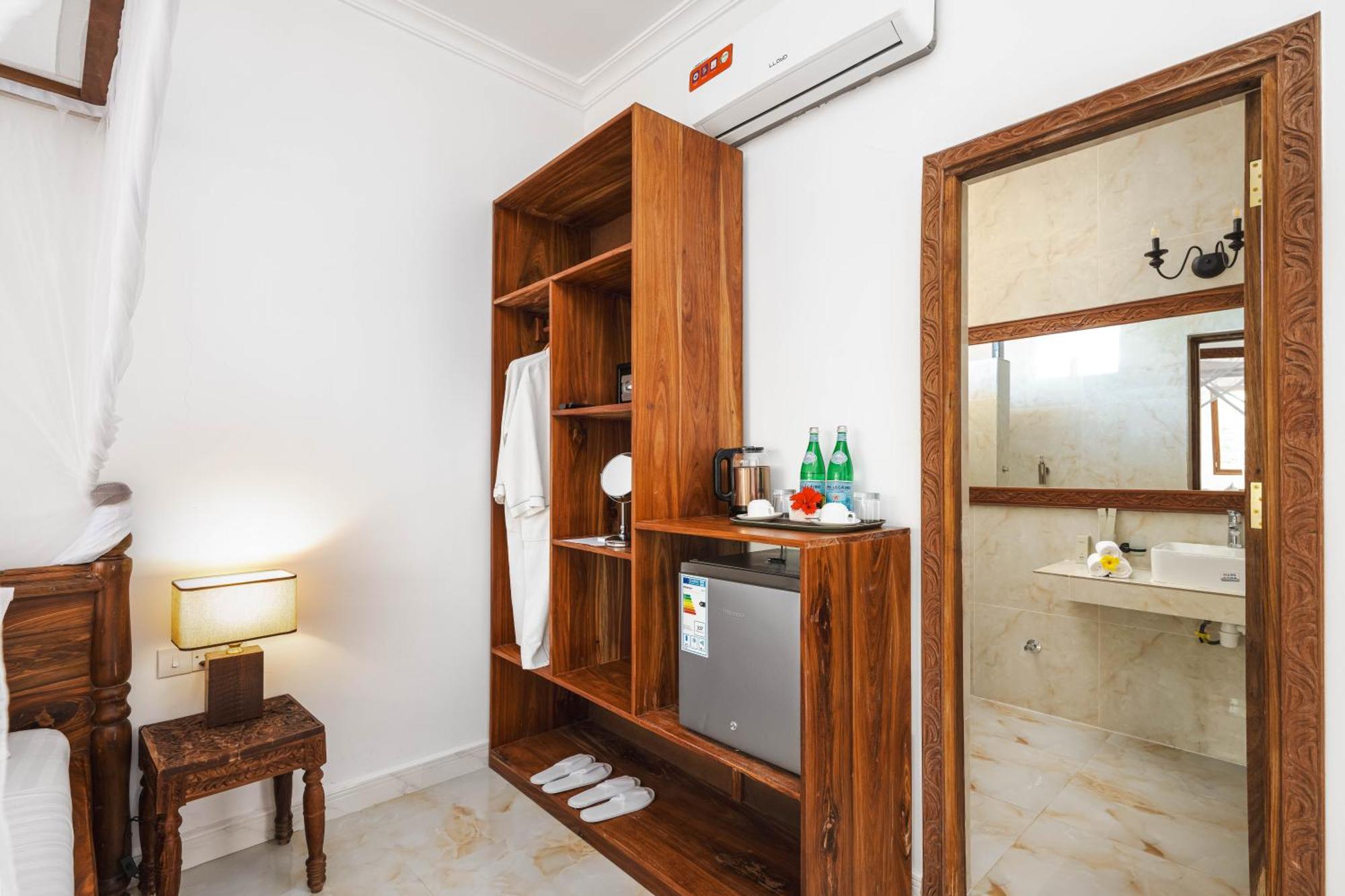 Karibu Beach Resort Pongwe Kültér fotó