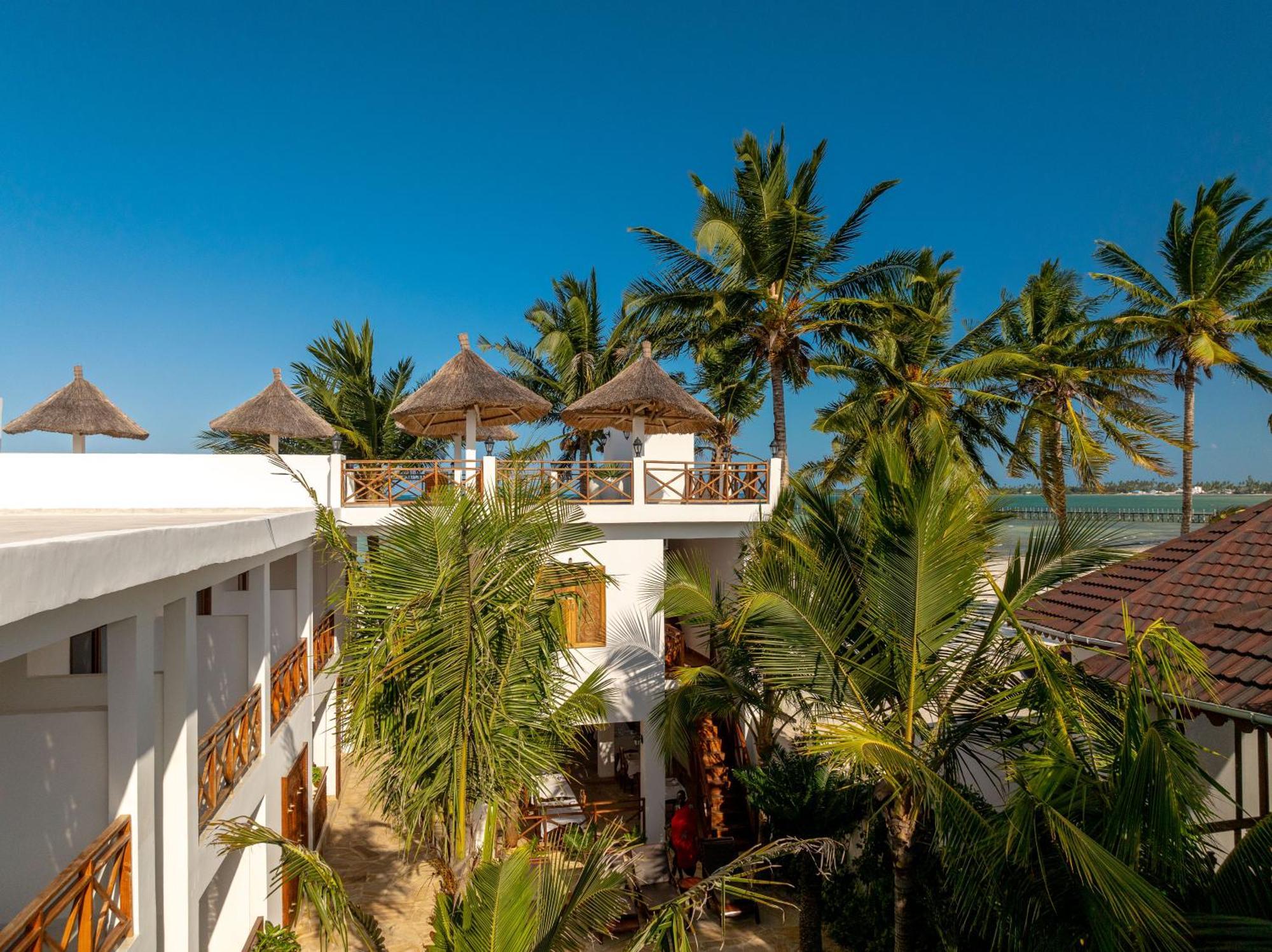 Karibu Beach Resort Pongwe Kültér fotó