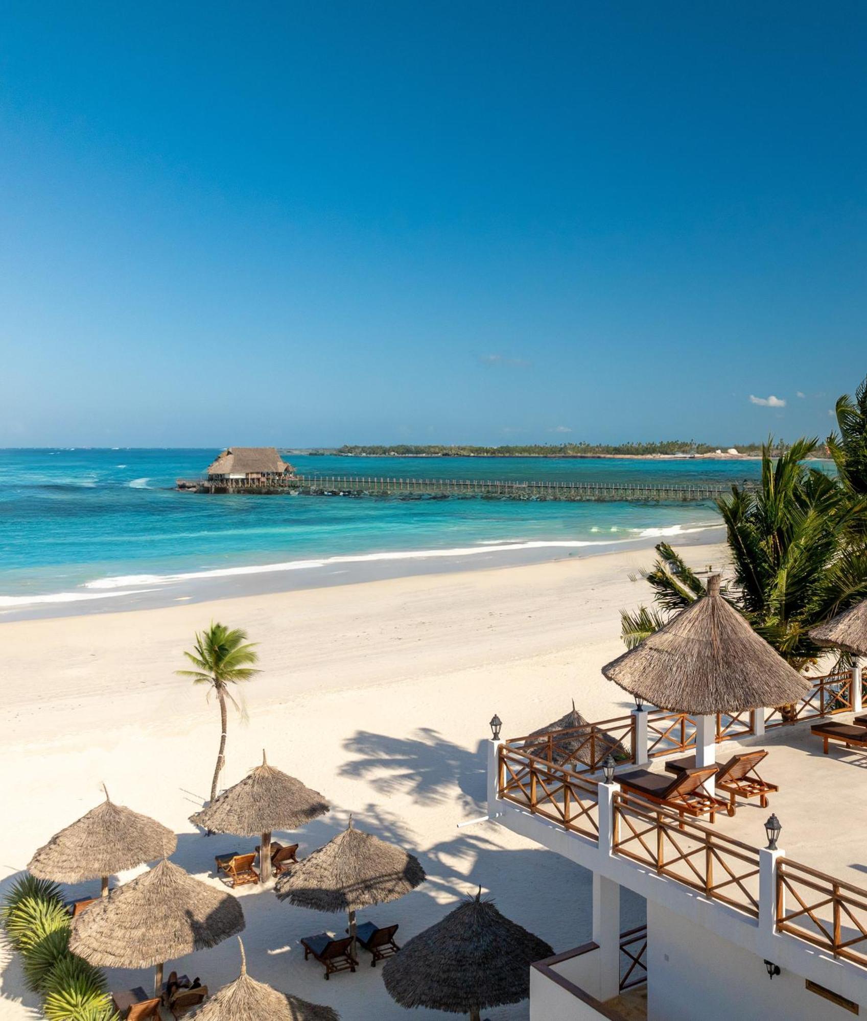 Karibu Beach Resort Pongwe Kültér fotó